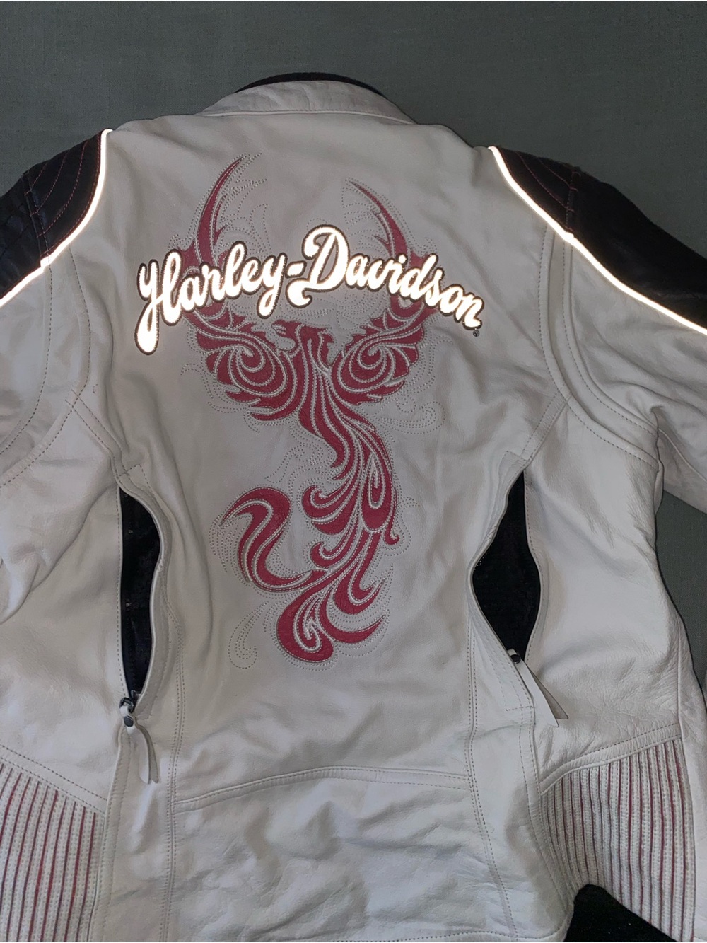 Harley-Davidson Women's “Spirited Eagle” White and Pink Leather Jacket - Picture 8 of 13
